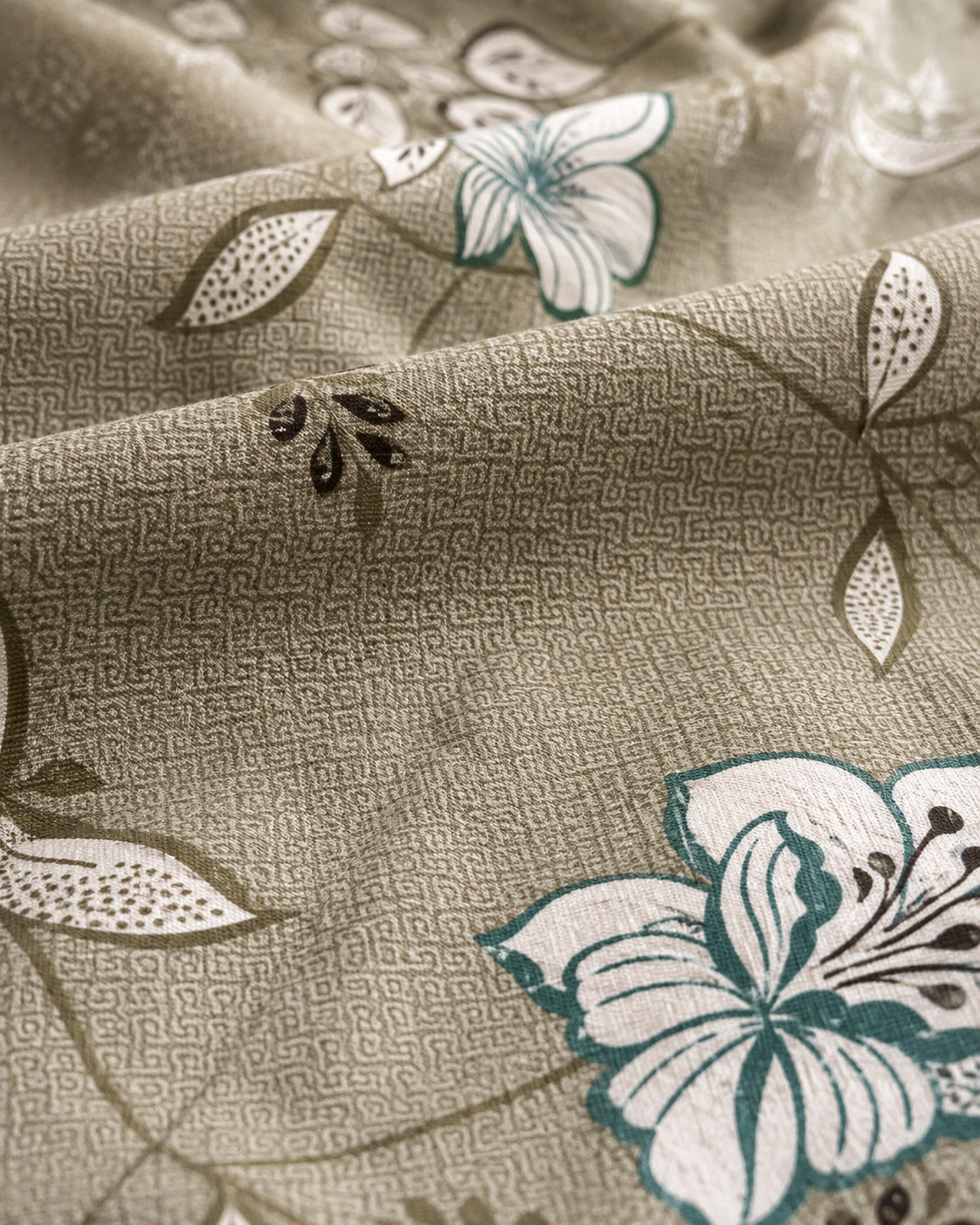 Sage Green Floral Printed Cotton Bedsheet Set with 2 Pillow Covers – Botanical Bloom