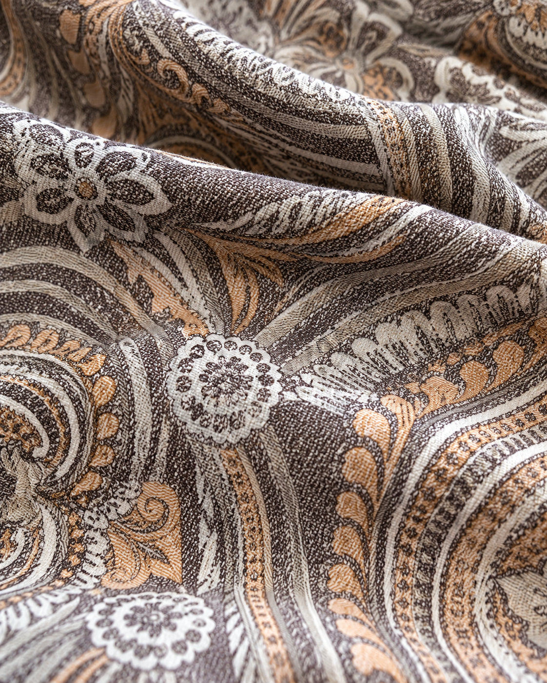 Brown Paisley Bedsheet Set – Traditional Floral Paisley Print with 2 Pillow Covers