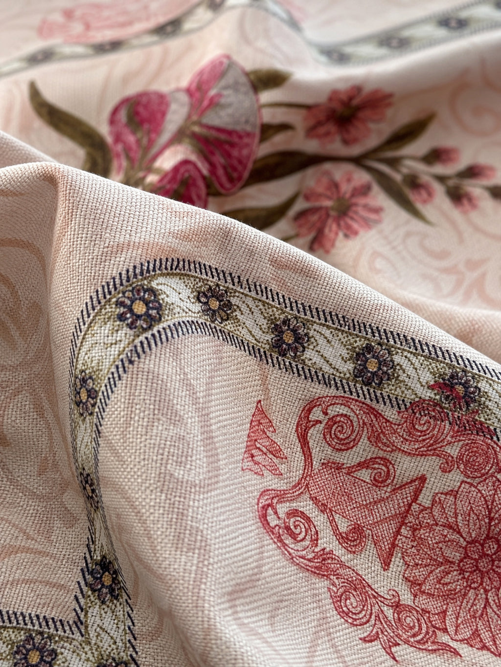 Blush Heritage Floral Cotton Bedsheet Set – Vintage Indian Print with 2 Pillow Covers