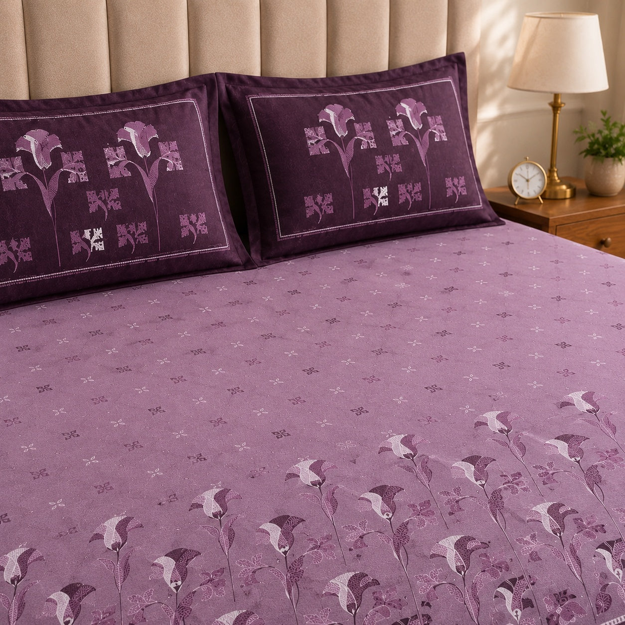 Lavender Floral Bedsheet Set – Elegant Botanical Bloom Print with Paris Heritage Design & 2 Pillow Covers